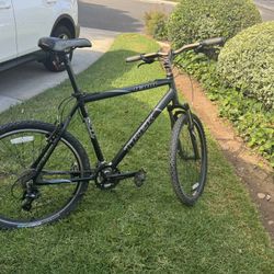 Trek 4300 ASL 21” Mountain Bike