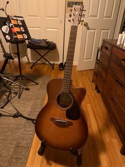 Yamaha FSX800C Acoustic-Electric guitar