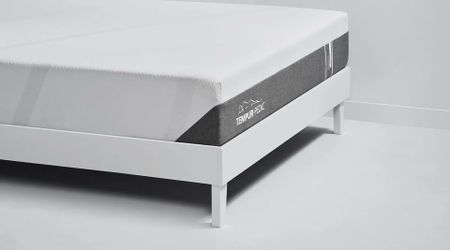 TEMPUR-Cloud® + Hybrid Mattress — King Size