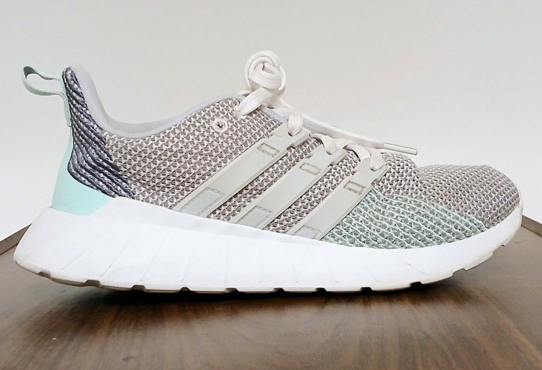 Adidas Womens Questar Flow Running Shoes Sneakers Size 6