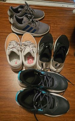 Boys shoes