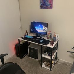 White Pc With 700$ Power Supply