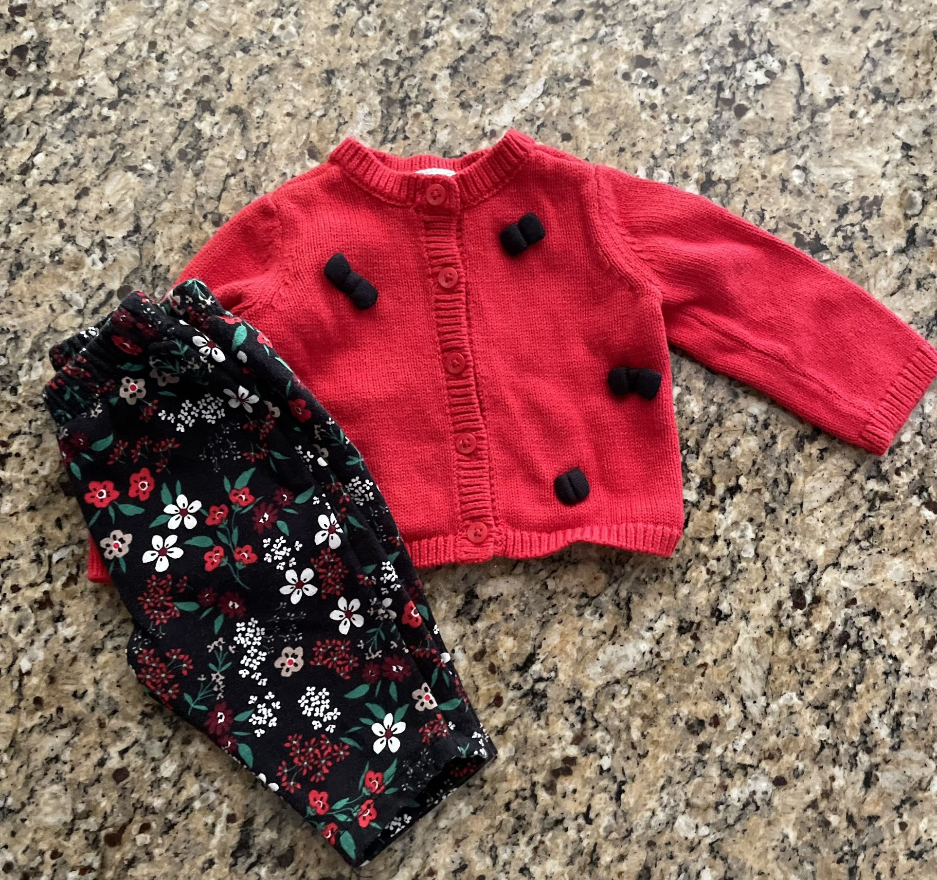 Christmas Outfit. Size 3-6 months