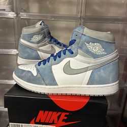 Jordan 1 hyper royal sz 10