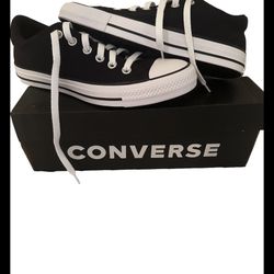 New Women’s Converse 