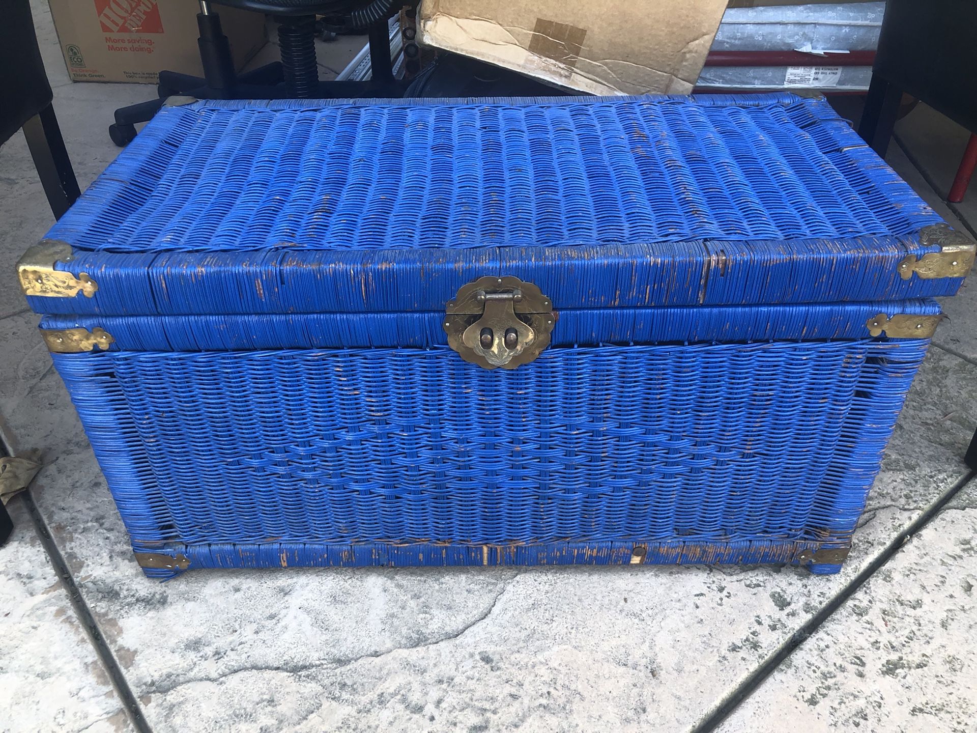 Woven Chest