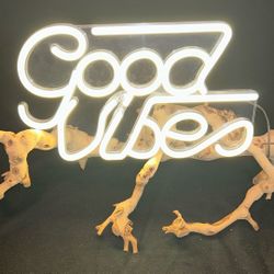 Good vibes Beachwood Light Up Wall/table Art Decorations USB 