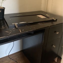 Desk/ Tv Stand 