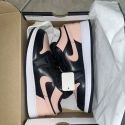Jordan 1 Low Crimson Tint GS