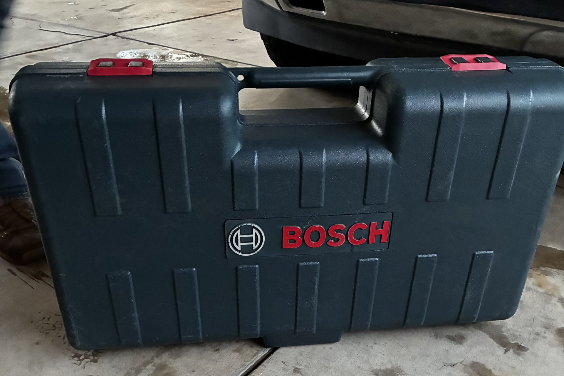 Bosch GRL1000‑20HV Rotary Laser Level Kit – Like New!