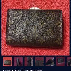 Lv Kisslock Wallet
