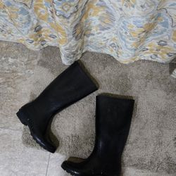LADIES SZ 10 TALL BLK RAINBOOTS 