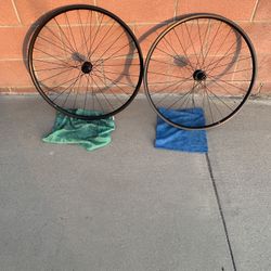 Trek Bontrager TLR Disc Brake Wheelset 700c Clincher