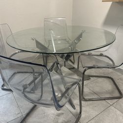 Dining Room Set Table + 4 Chairs