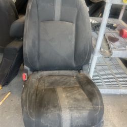 Honda 2016- 2021 Civic Driver Seat. Parts