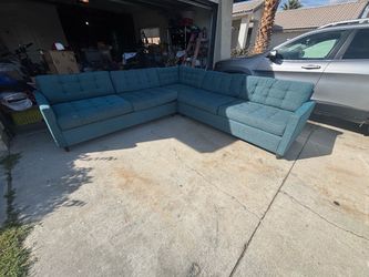 3  piece sectional with pull out bed