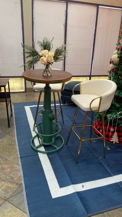 Table & stools