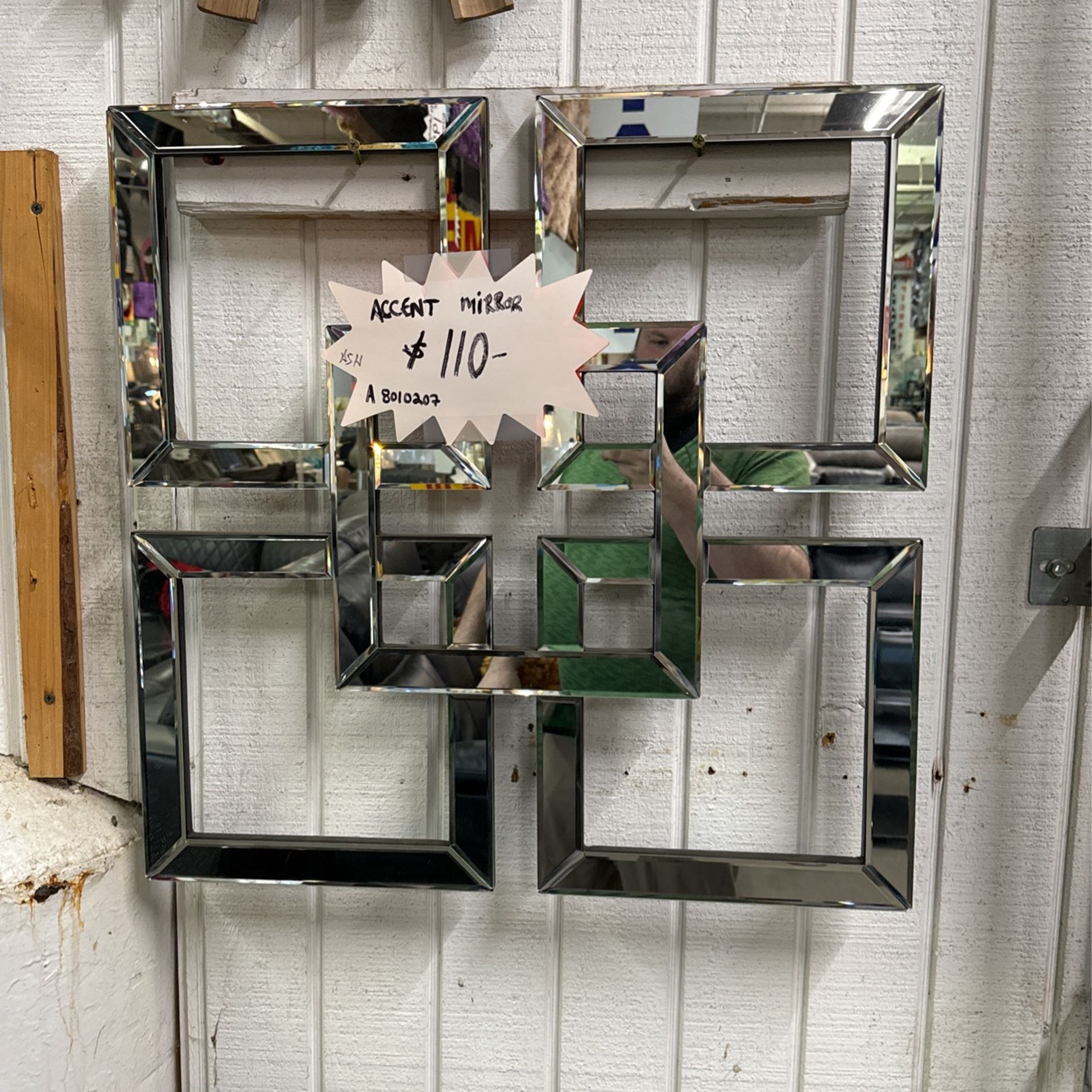 Accent Mirror