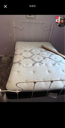 Clean full size sealy posturpedic luxury mattress and frame