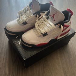Jordan 4 Retro Men Size 9.5 