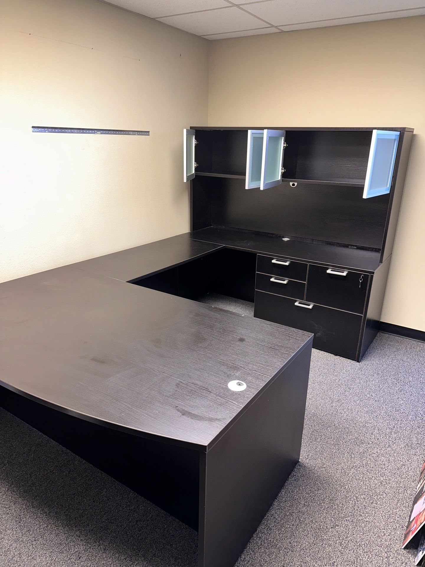 U Shaped Executive desk