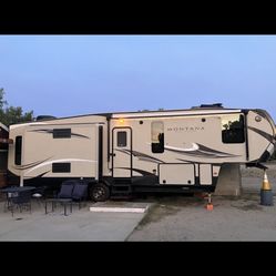 2018 Mountain High Country 5th Wheel 