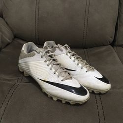 Nike white pearlescent VPR soccer cleats