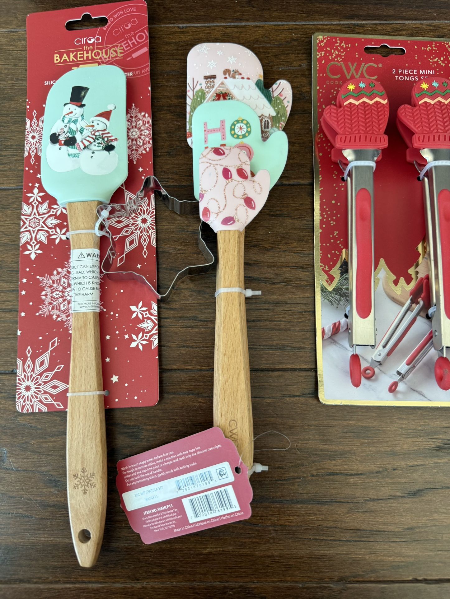 NEW!!! Silicon Spatula, Cookie Cutter and Tongs Set