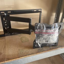 TV Wall Mount For Up To 50”