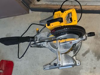 DeWalt Table Saw