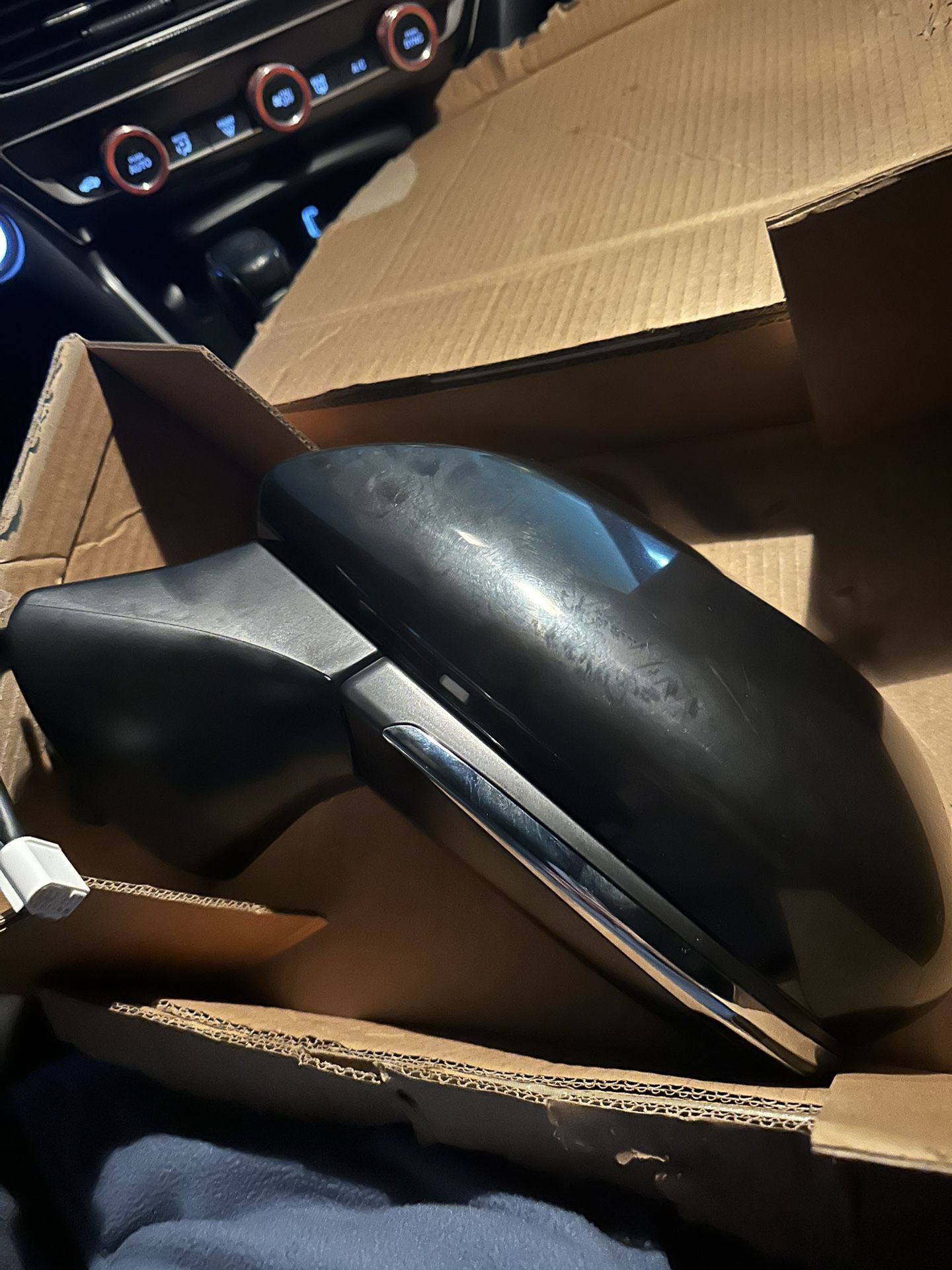 2018-2023 Toyota Camry Driver Mirror 