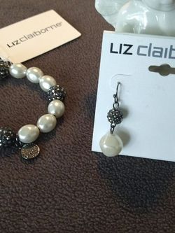 Liz Claiborne Bracelet & Earrings Set.