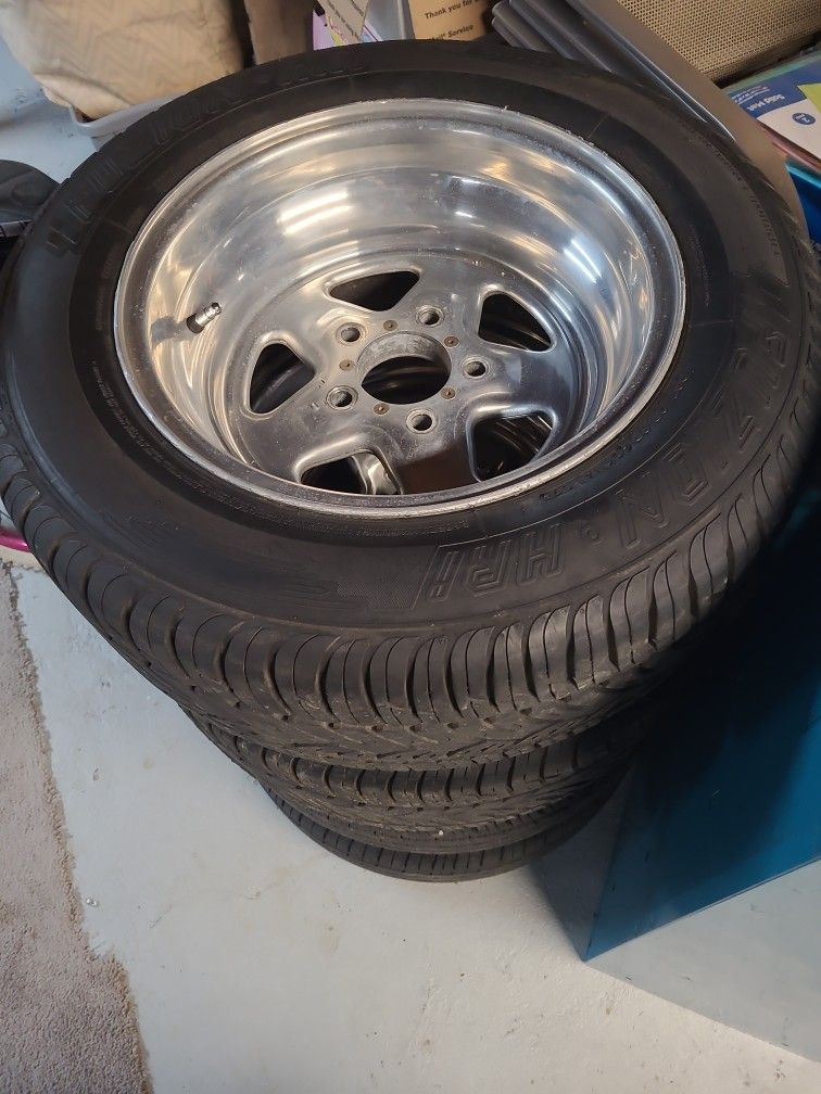 CRAGAR RIMS newer Tires