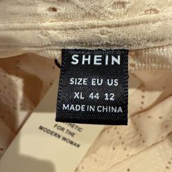 Women’s Blouses/ Shirts 