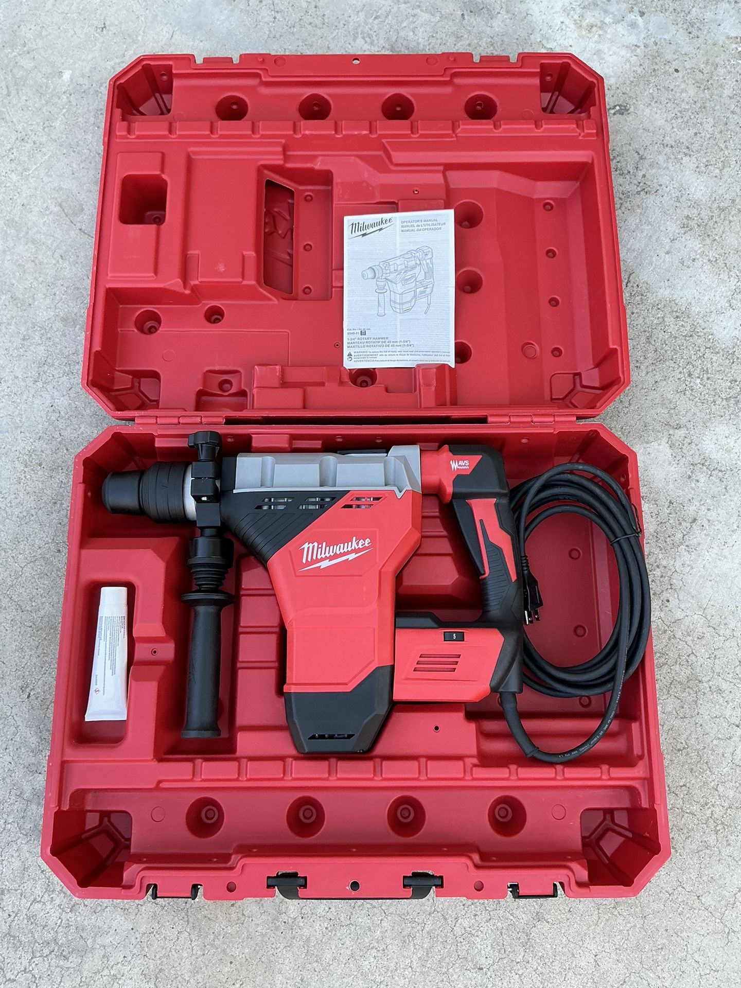 Milwaukee 15 Amp 1-3/4 in. SDS-MAX Corded Combination Hammer with E-Clutch Model 5546-21