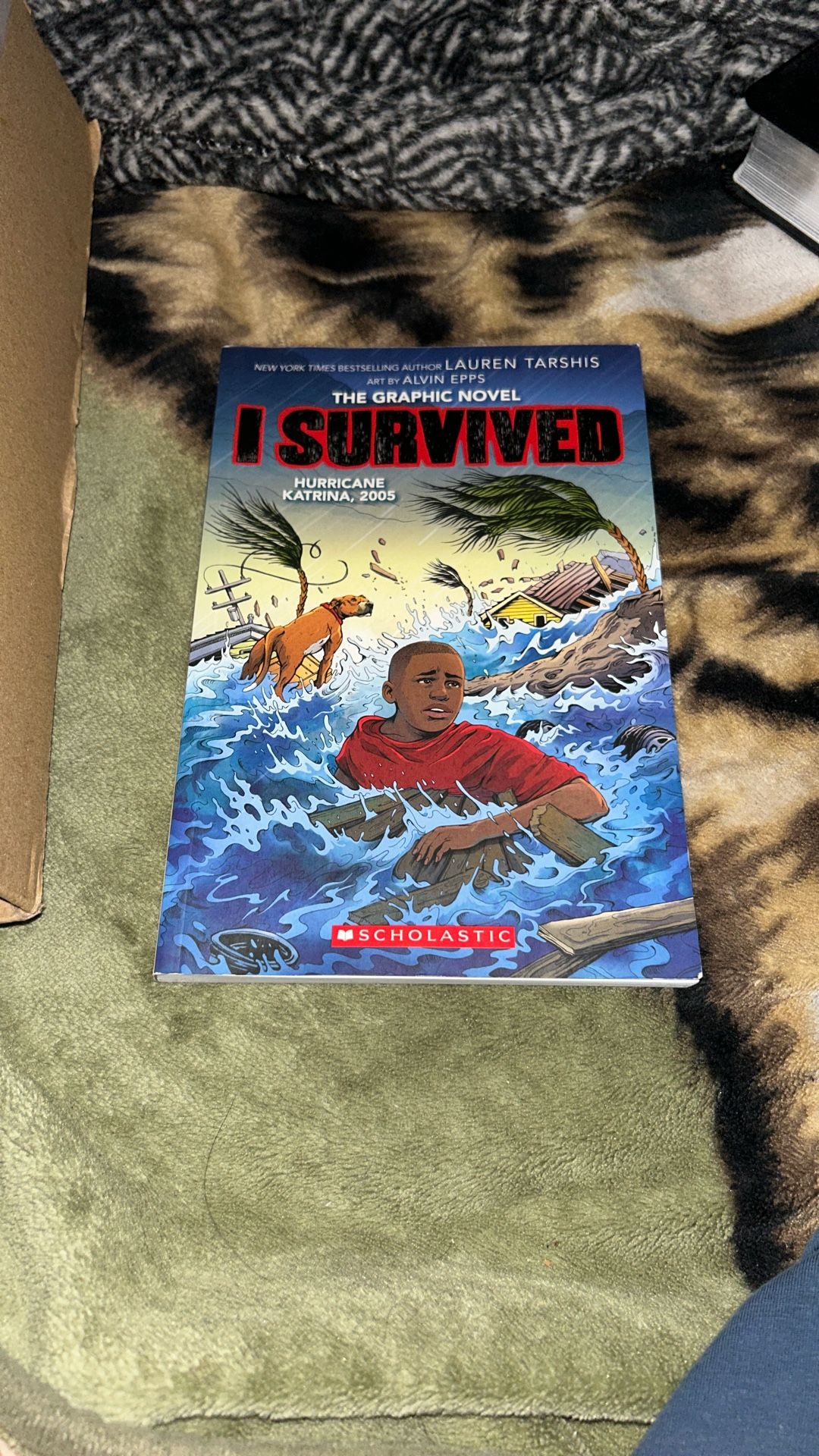 I SURVIVED By Lauren Tarshis
