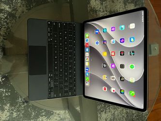 iPad 13inch m3 + Magic Keyboard