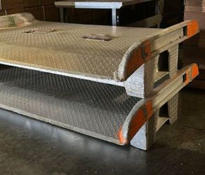 Aluminum Loading Dock Levelers ( 6ft Wide) High Quality