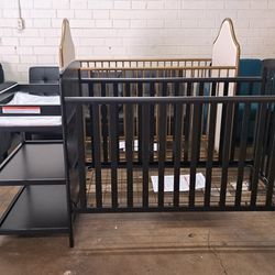New 3 In 1 Convertible Crib With Changing Table Black Color 