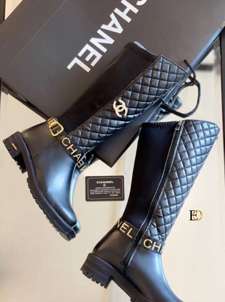 Women's Boots Size 8