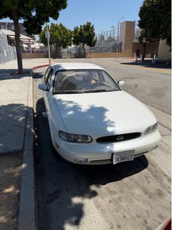 1993 Infiniti J30