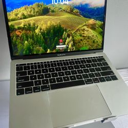 Apple Macbook Pro 13” i5 Laptop - w/ Photoshop MS Office