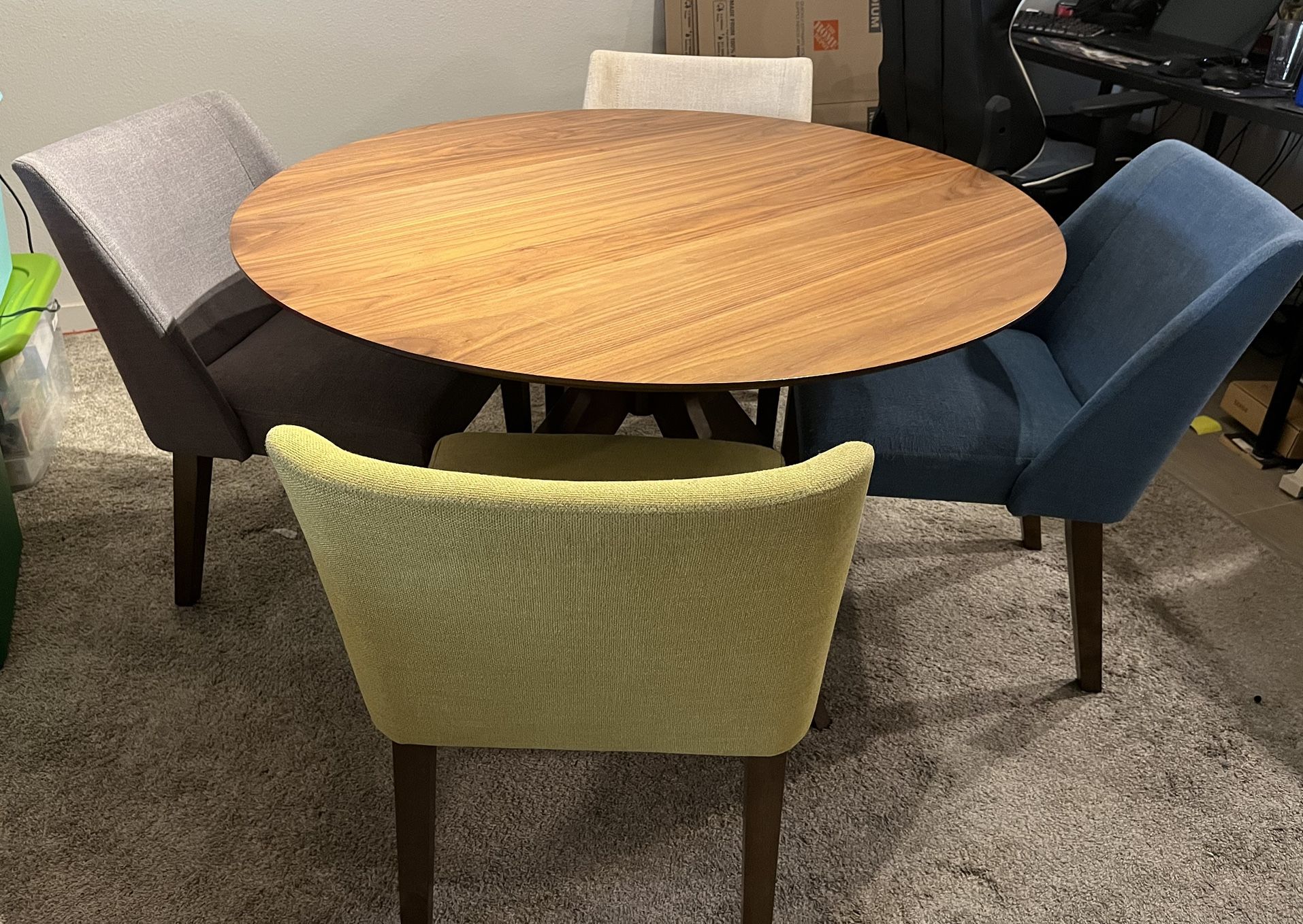 For Sale: Round Dining Table Set with 4 Chairs - Used