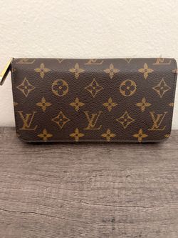 Louis Vuitton Classic Monogram Zippy Wallet
