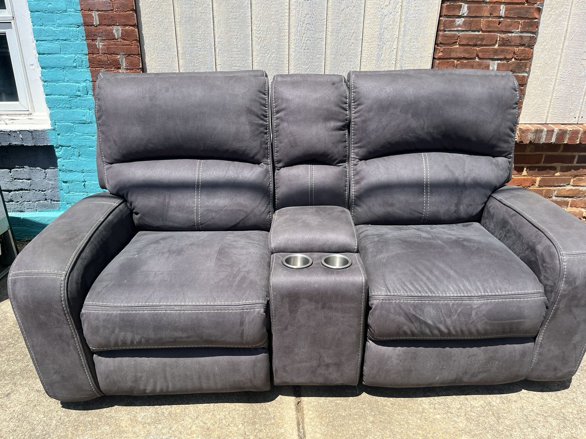 Recliner couch with USB plugs