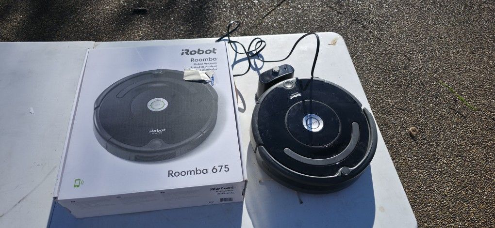 iRobot Roomba 675 — Robot Vacuum, Used but Works, Includes Box & Dock