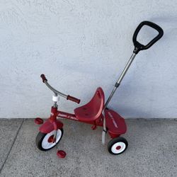 Radio Flyer Deluxe Steer & Stroll Kids Tricycle, Toddler Trike for Ages 2-5, Red