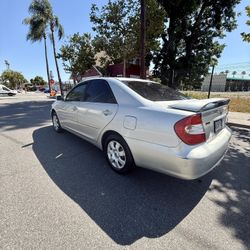 2004 Toyota Camry SE 