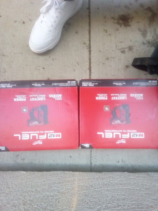 2 Milwaukee Nail Guns (18 Gauge)
