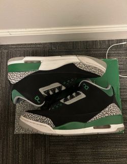 Pine Green Jordan 3’s